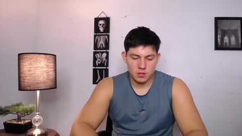 james_cr online show from November 20, 2:12 am