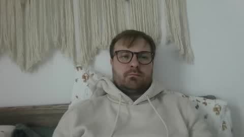 Snapshot of james_heron chatting on February 28, 12:52 pm James Heron online show from February 28, 12:52 pm