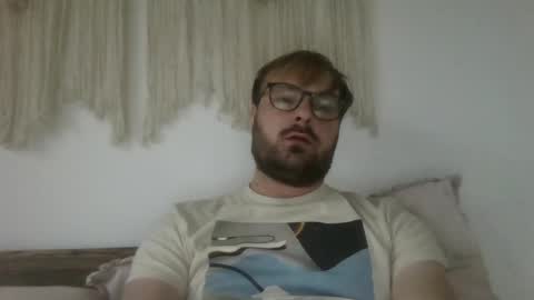 Snapshot of james_heron chatting on October 19, 4:18 pm James Heron online show from October 19, 4:18 pm