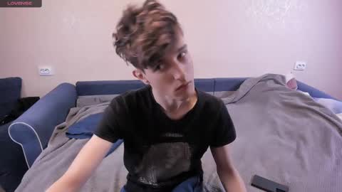 James online show from February 13, 7:42 pm