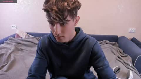 James online show from February 15, 8:01 pm