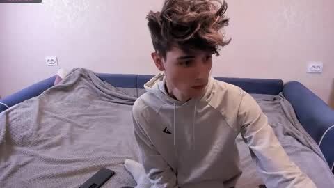 James online show from February 18, 6:26 pm