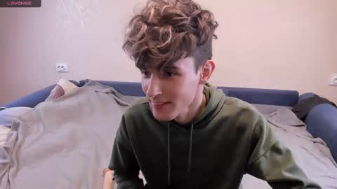 James online show from February 28, 9:44 pm