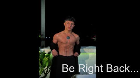 jamesgolden_ online show from March 10, 12:37 pm