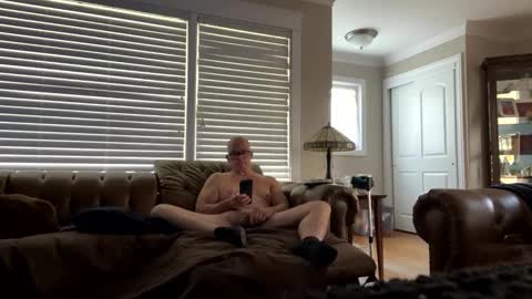 jamesjoyce52 online show from November 2, 2:41 pm