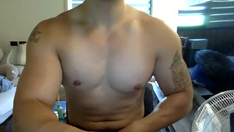 jamesmo820913 online show from October 13, 3:28 am