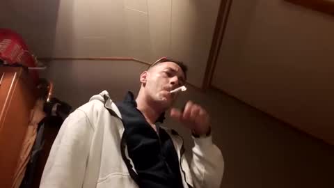 jamessisi online show from October 5, 6:28 pm