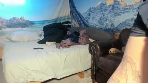 OF - Jamiejordans online show from February 20, 8:47 pm