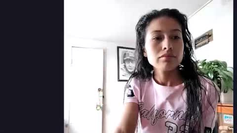 janariivera1 online show from September 18, 5:15 pm