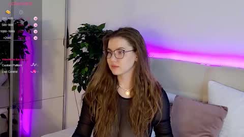 Snapshot of jane_meys chatting on November 29, 5:10 am your kitty JANE roawww online show from November 29, 5:10 am