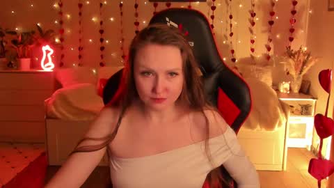 Snapshot of janegrey11 chatting on February 16, 6:10 pm Jane online show from February 16, 6:10 pm