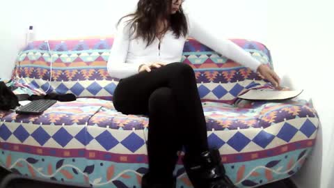 janehotmilf online show from January 7, 5:54 am