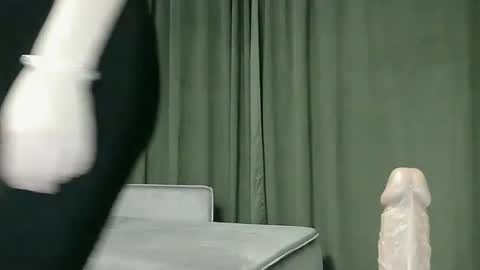 Snapshot of janet_jay_ chatting on December 31, 5:18 pm Janet online show from December 31, 5:18 pm