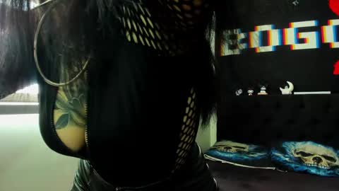      online show from February 26, 8:22 pm