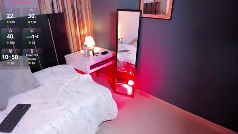 Janne for u online show from November 21, 9:13 pm