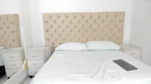 Janne  online show from September 9, 8:41 pm