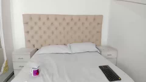 Janne  online show from September 23, 10:02 pm