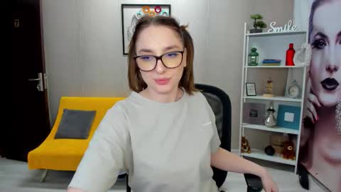 JaquelinLaurent online show from September 9, 6:40 pm