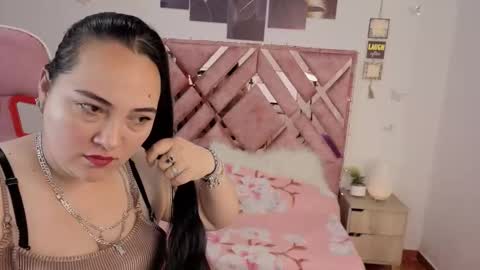 JASMINE  online show from November 12, 11:21 am