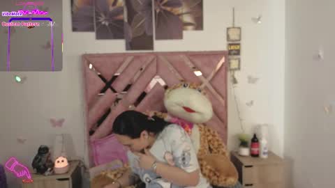 JASMINE  online show from November 29, 11:57 am