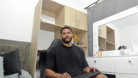 Jason online show from October 24, 8:05 pm