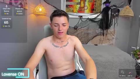 jasperjohnson online show from October 29, 3:31 am