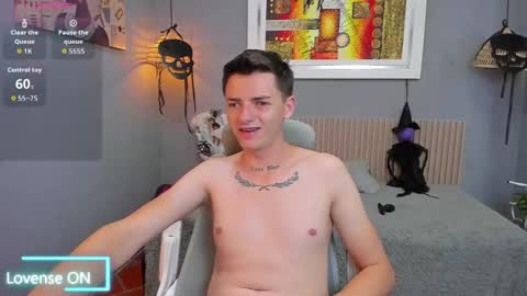 jasperjohnson online show from November 6, 3:07 am