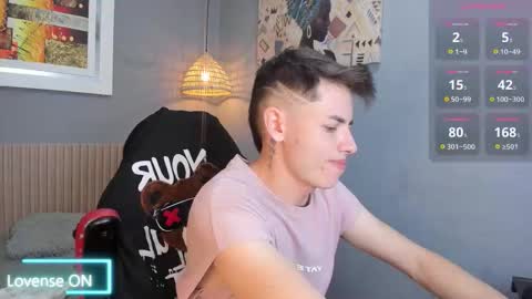 jasperjohnson online show from November 27, 3:19 am