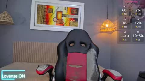 jasperjohnson online show from November 30, 2:59 am