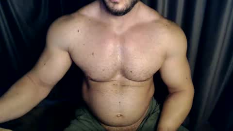 Snapshot of jasphermscl chatting on January 2, 6:07 am JaspherMscl online show from January 2, 6:07 am