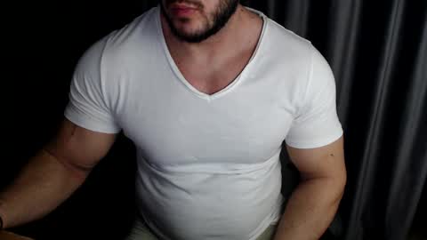 Snapshot of jasphermscl chatting on January 13, 9:52 pm JaspherMscl online show from January 13, 9:52 pm