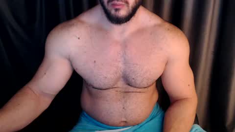 Snapshot of jasphermscl chatting on February 23, 2:51 am JaspherMscl online show from February 23, 2:51 am