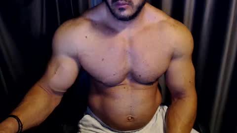 Snapshot of jasphermscl chatting on October 14, 4:13 am JaspherMscl online show from October 14, 4:13 am