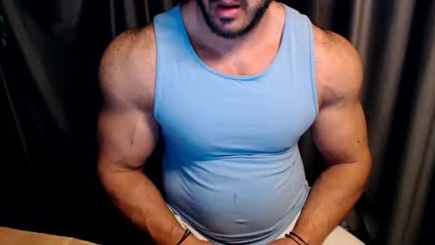 Snapshot of jasphermscl chatting on October 29, 2:03 am JaspherMscl online show from October 29, 2:03 am