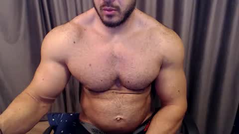 Snapshot of jasphermscl chatting on November 16, 4:29 am JaspherMscl online show from November 16, 4:29 am