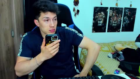 Snapshot of javiersexymann chatting on January 11, 2:30 am Javier online show from January 11, 2:30 am