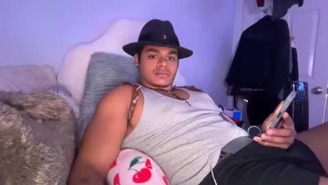 javiSdick online show from October 24, 10:28 pm