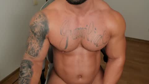 JaxonHunk online show from December 10, 9:00 pm