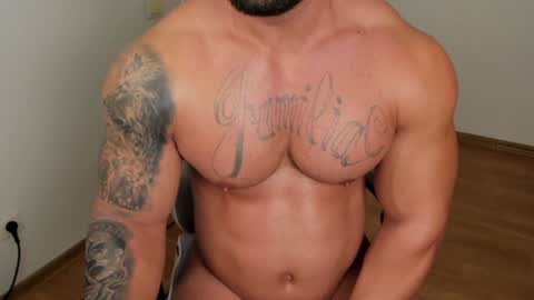 JaxonHunk online show from December 11, 3:45 am