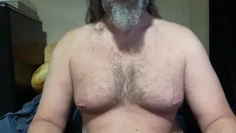 Snapshot of jaxsontuber chatting on November 2, 10:17 am Jaxson online show from November 2, 10:17 am