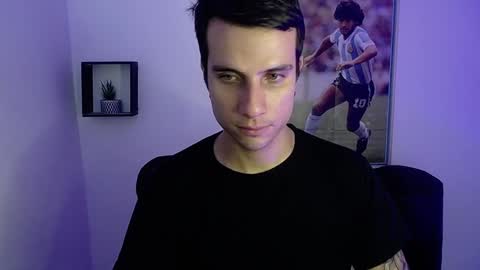 Jay Alvarrez online show from December 7, 7:43 pm