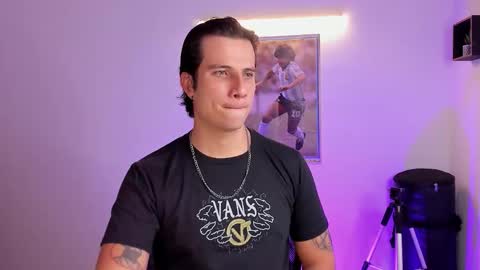 Jay Alvarrez online show from September 22, 6:54 pm