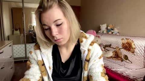 Mira online show from October 30, 8:27 am