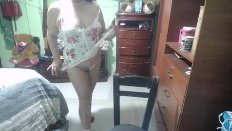 jazmim online show from October 3, 12:57 pm