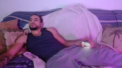 Snapshot of jcmax305 chatting on January 3, 6:55 am JcMax305 online show from January 3, 6:55 am