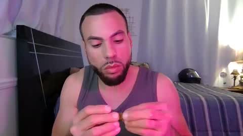 Snapshot of jcmax305 chatting on March 7, 4:46 am JcMax305 online show from March 7, 4:46 am