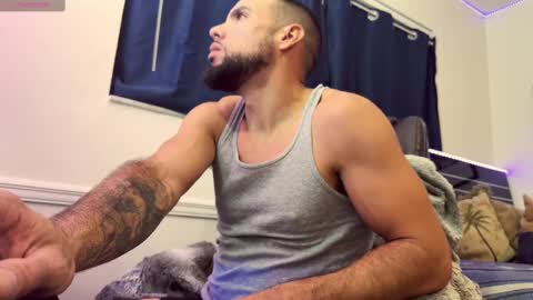 Snapshot of jcmax305 chatting on September 12, 8:09 pm JcMax305 online show from September 12, 8:09 pm