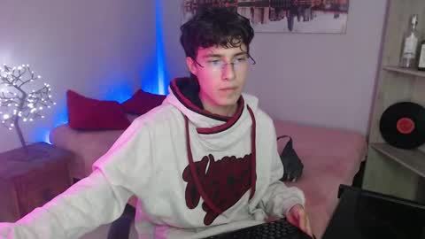 jeam_hot online show from December 14, 7:57 pm