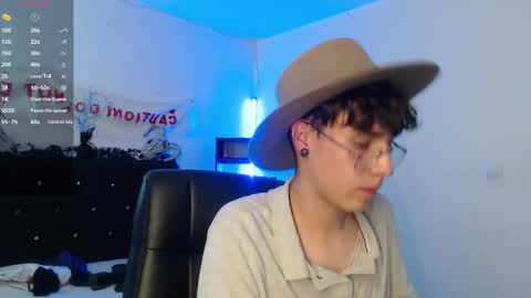 jeam_hot online show from October 31, 9:49 pm