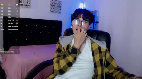 jeam_hot online show from December 1, 10:15 pm